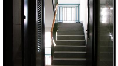 大门风水：开门见向下的楼梯怎么化解
